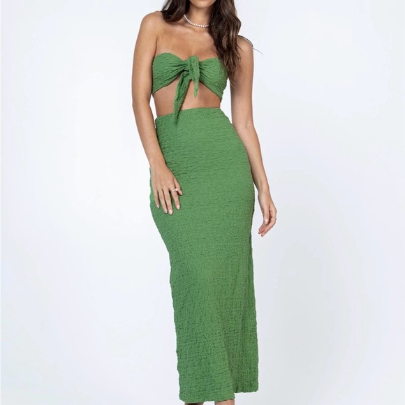 Green Textured Two-Piece Set - Picture 2 of 6